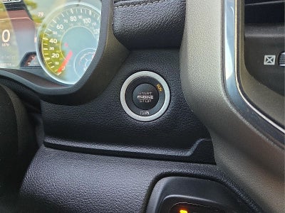 2021 RAM 1500 Laramie Crew Cab 4x4 5'7' Box