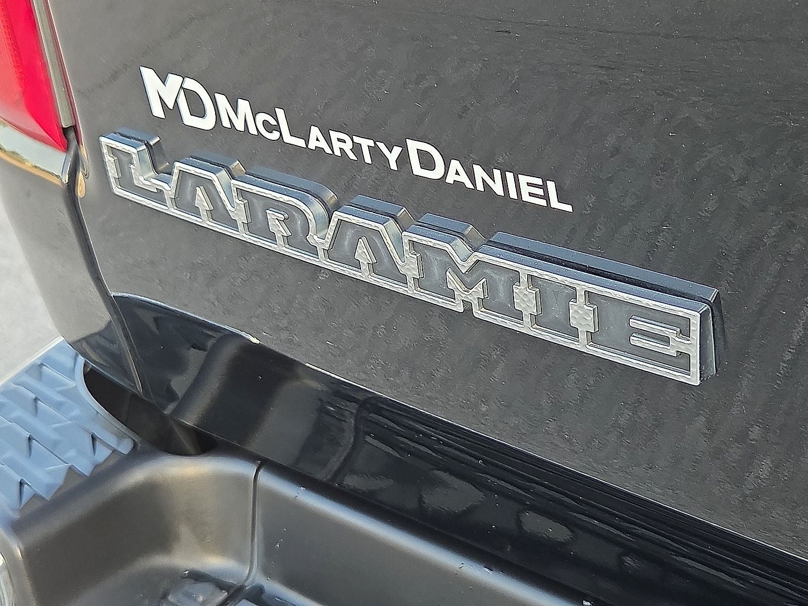 2021 RAM 1500 Laramie Crew Cab 4x4 5'7' Box