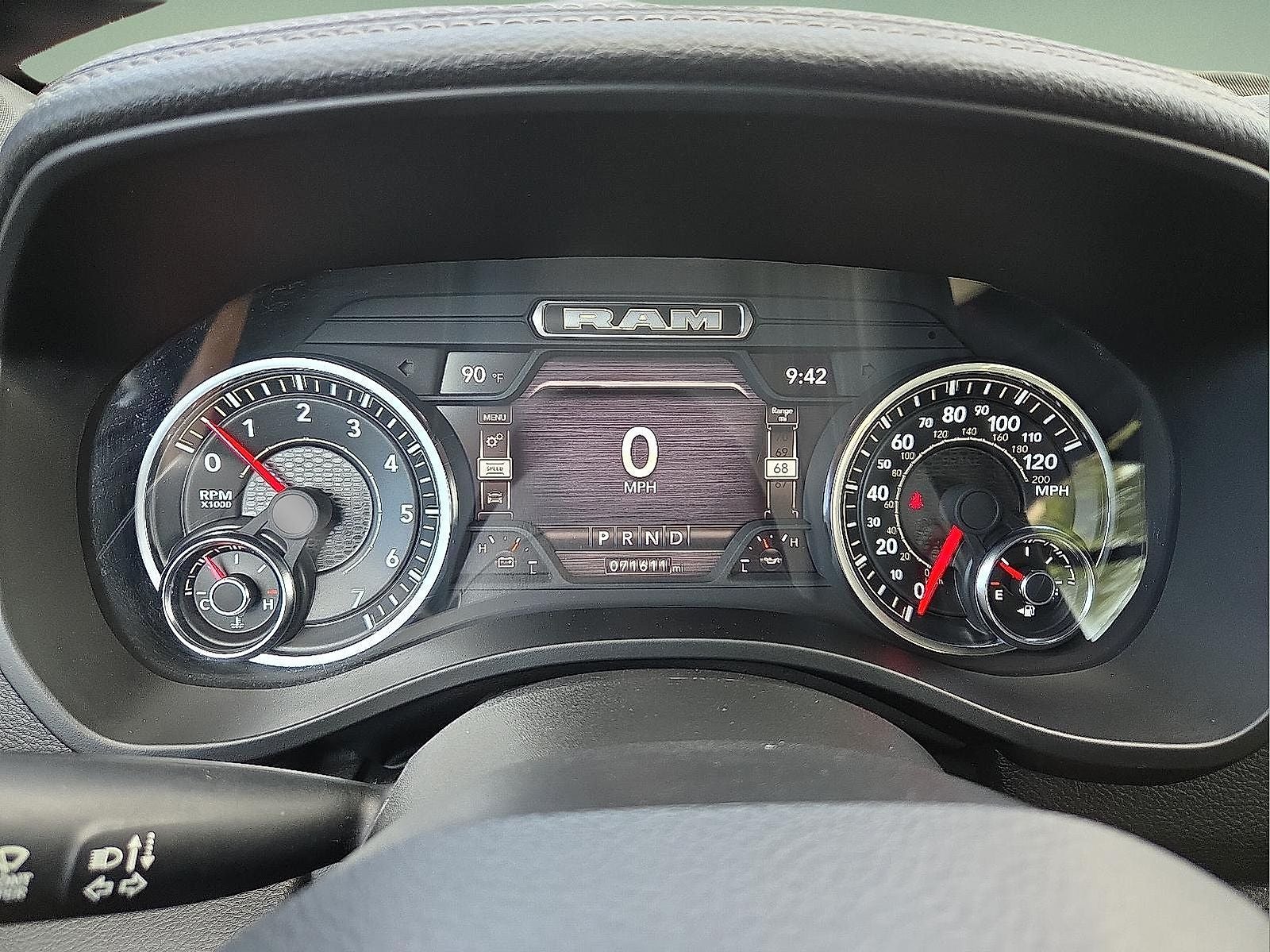 2023 RAM 1500 Laramie Crew Cab 4x4 5'7' Box