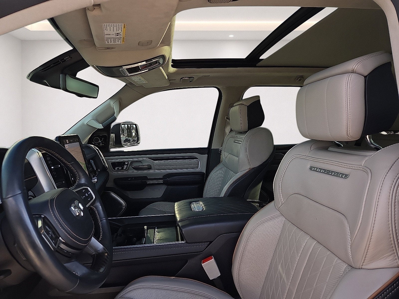 2025 RAM 1500 Tungsten Crew Cab 4x4 5'7' Box