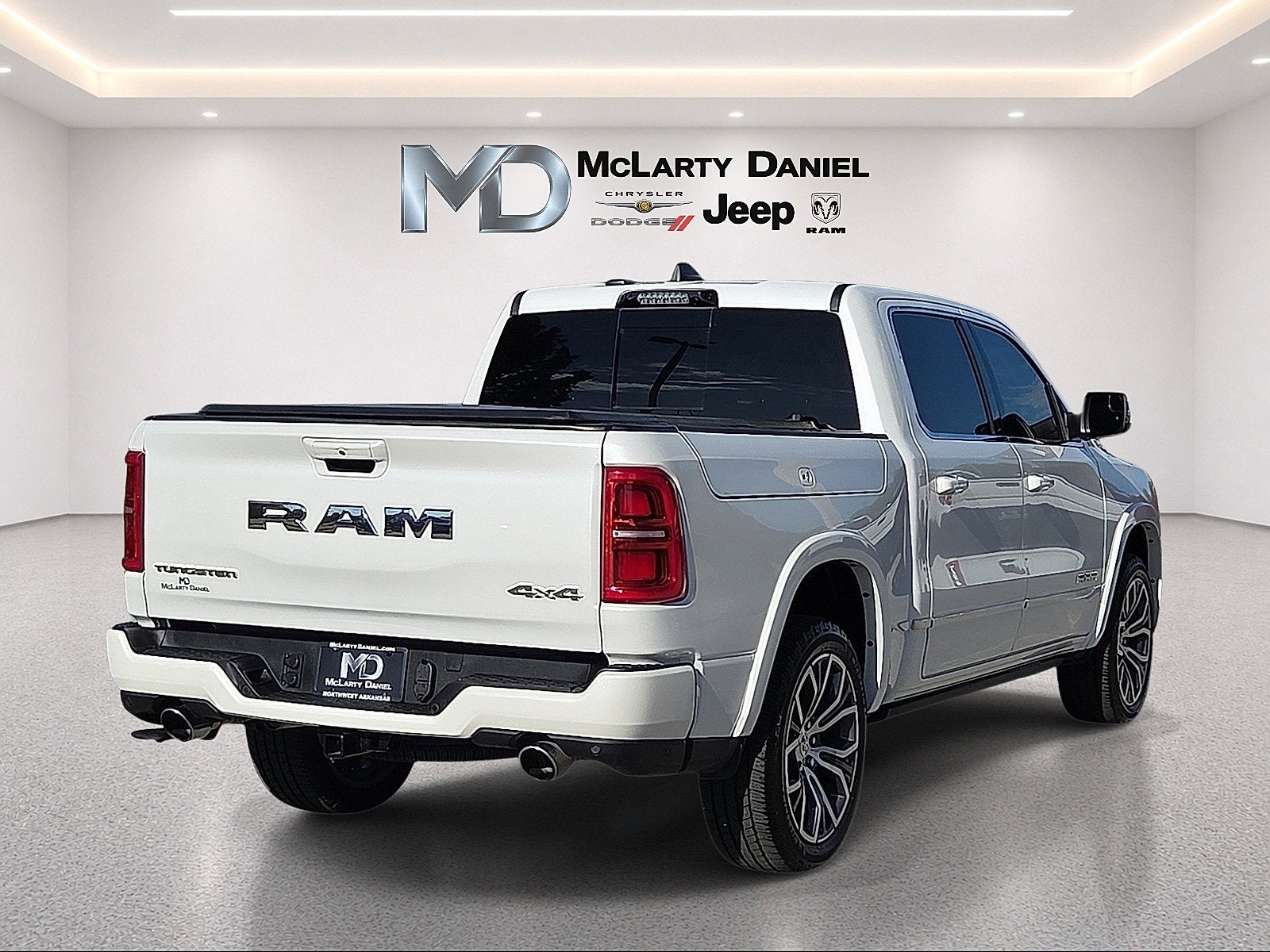 2025 RAM 1500 Tungsten Crew Cab 4x4 5'7' Box