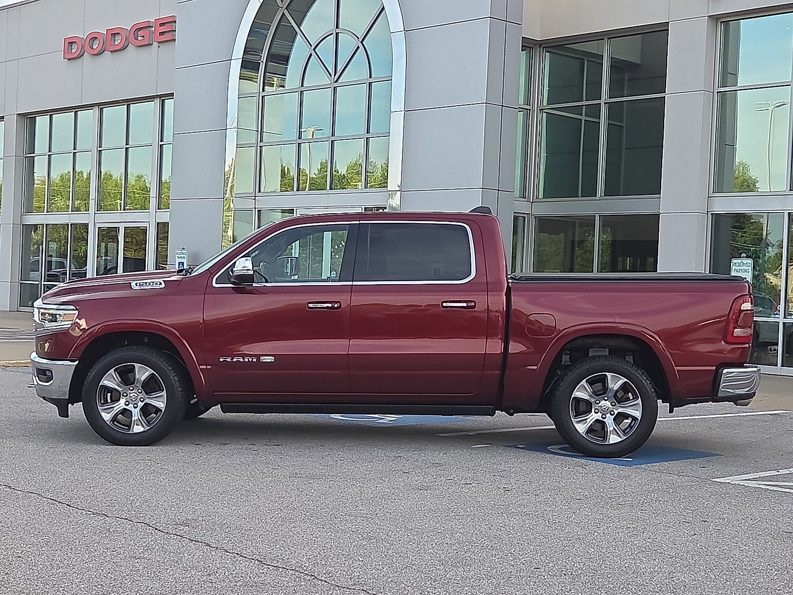 2020 RAM 1500 Laramie Longhorn Crew Cab 4x4 5'7' Box