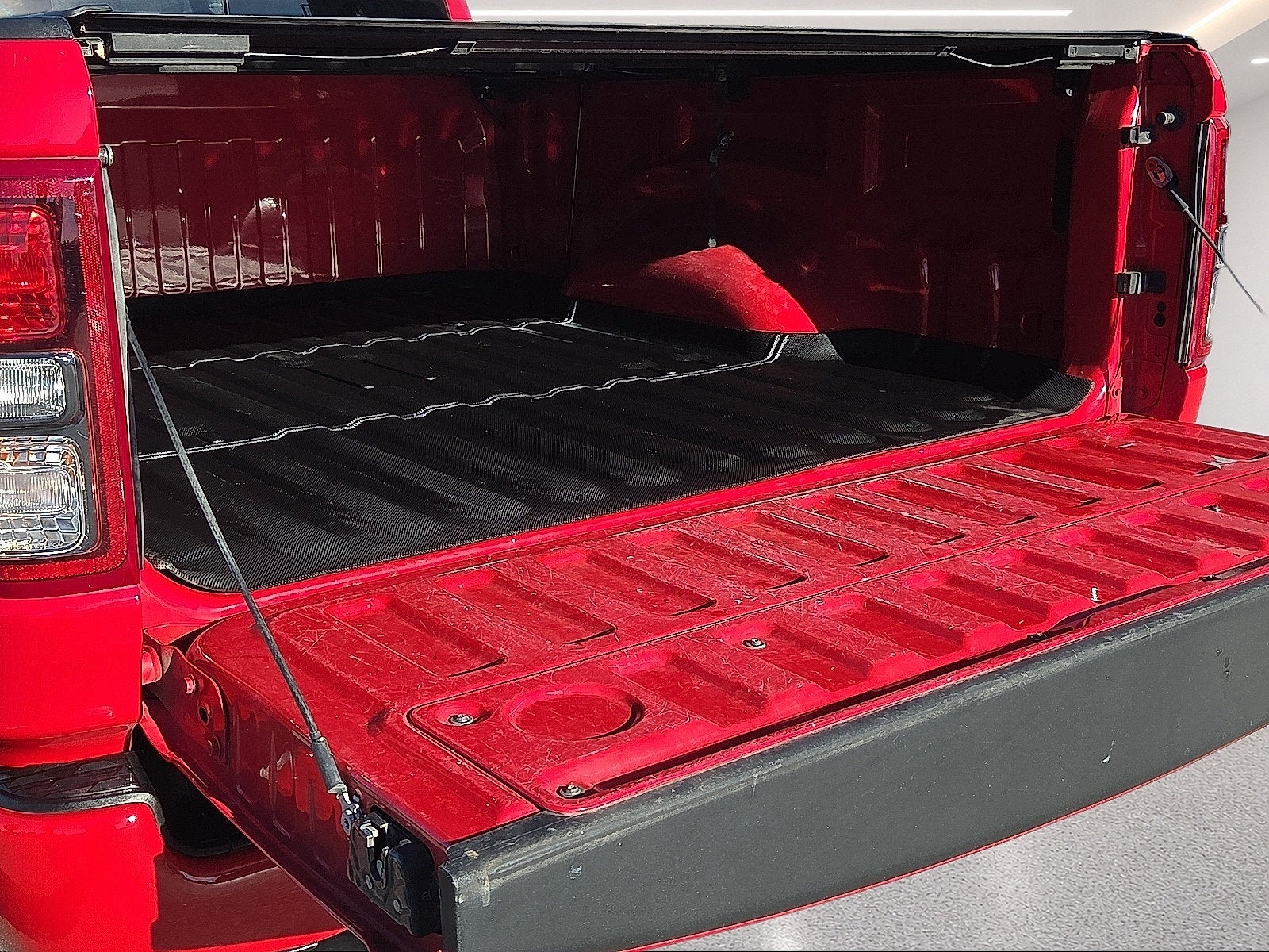 2021 RAM 1500 Big Horn Crew Cab 4x4 6'4' Box