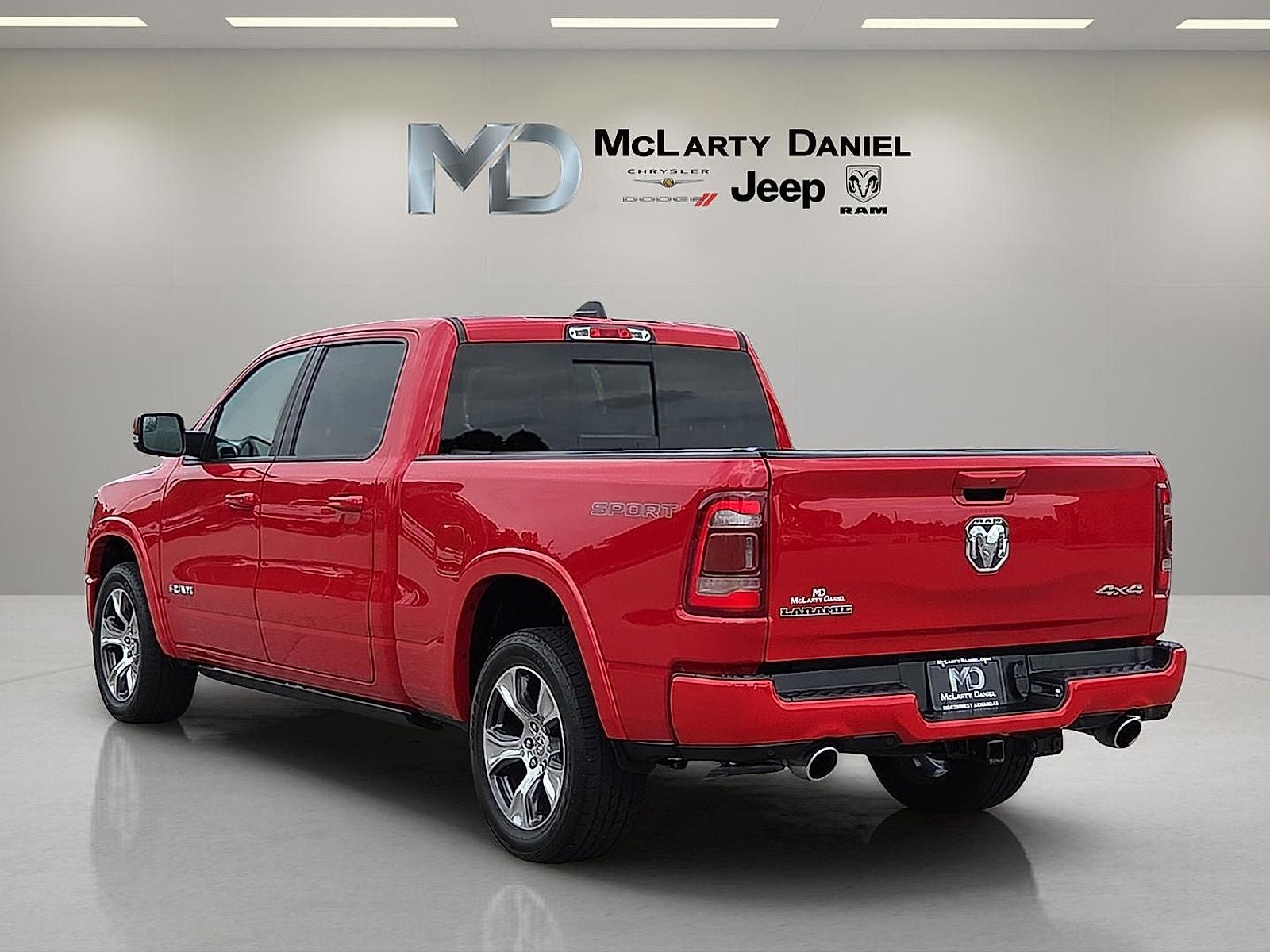 2022 RAM 1500 Laramie Crew Cab 4x4 6'4' Box