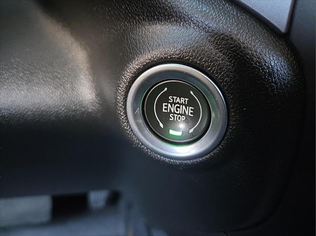 2022 Chevrolet Silverado 1500 4WD Crew Cab Short Bed Custom