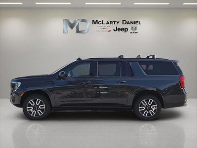 2023 GMC Yukon XL 4WD AT4