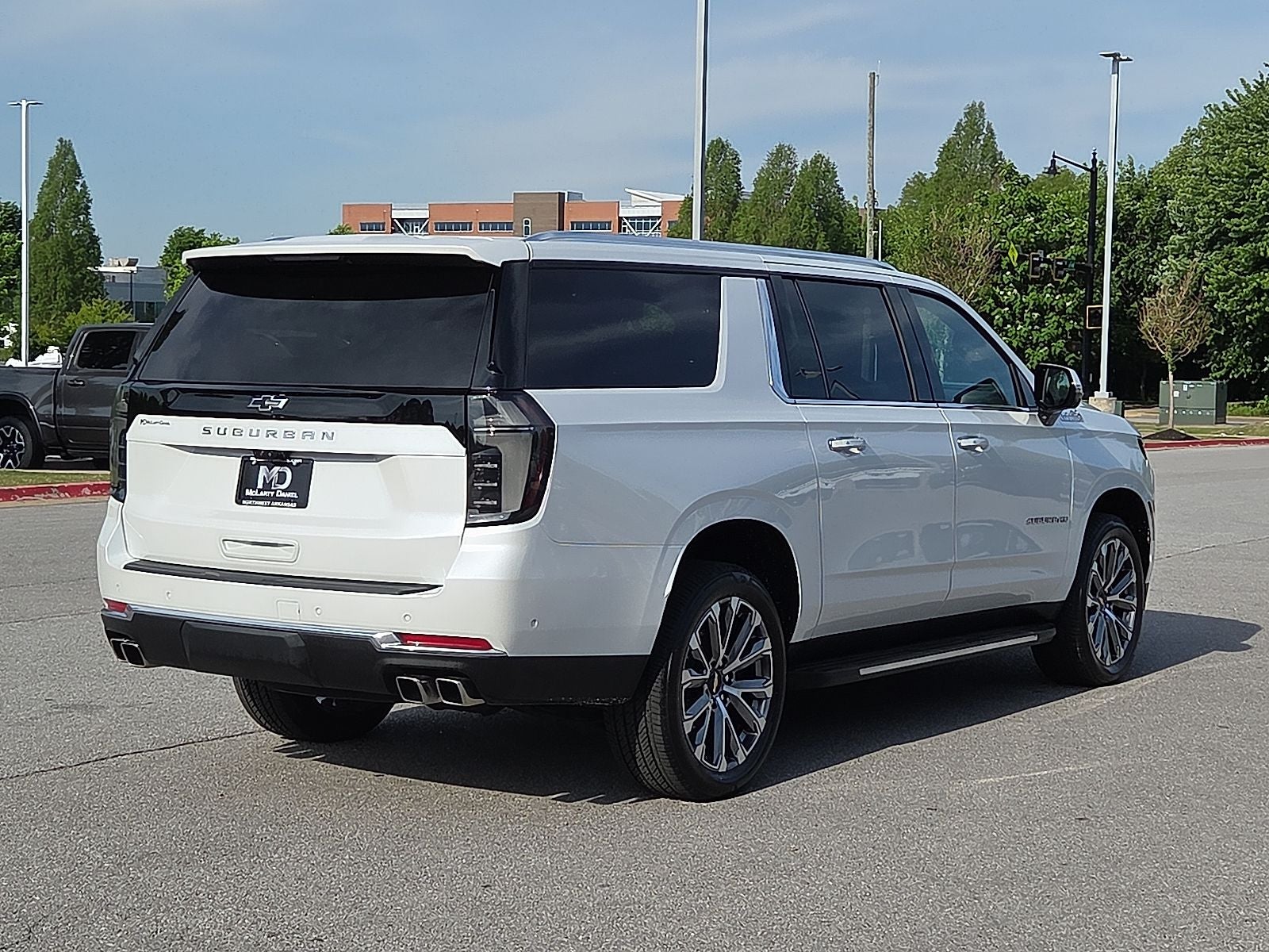 2025 Chevrolet Suburban 4WD High Country
