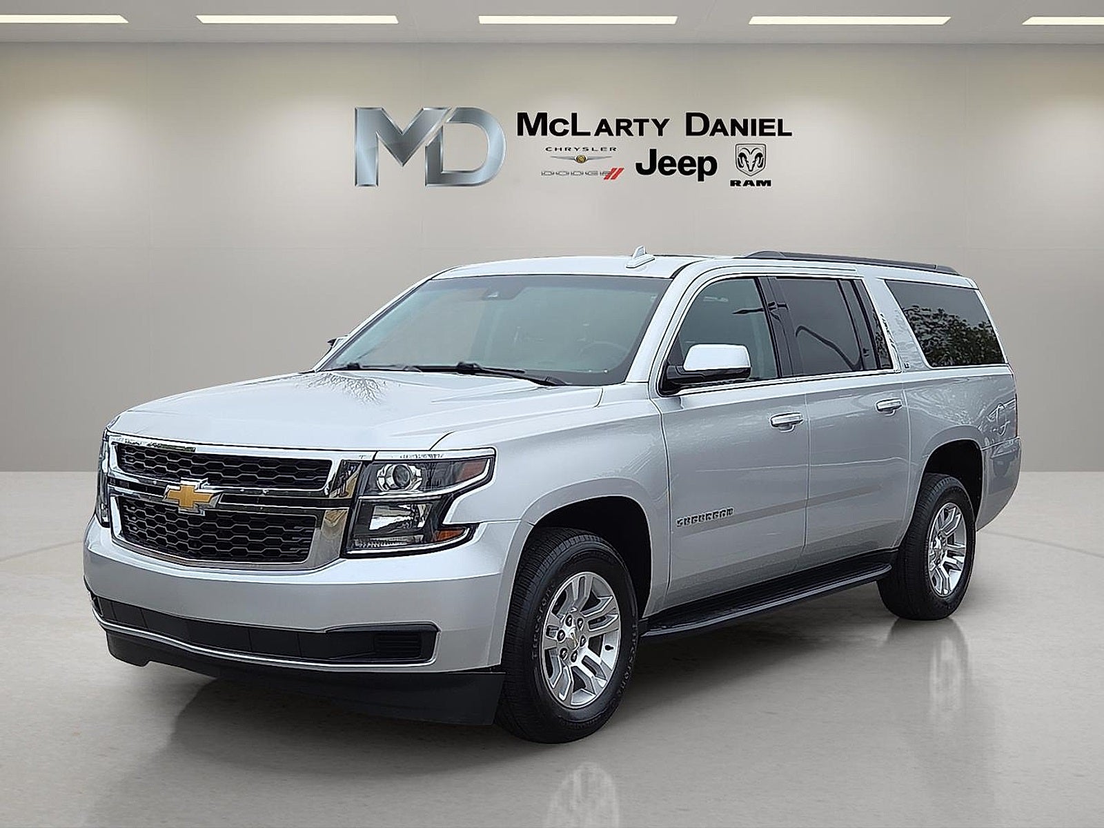 2020 Chevrolet Suburban 4WD LT