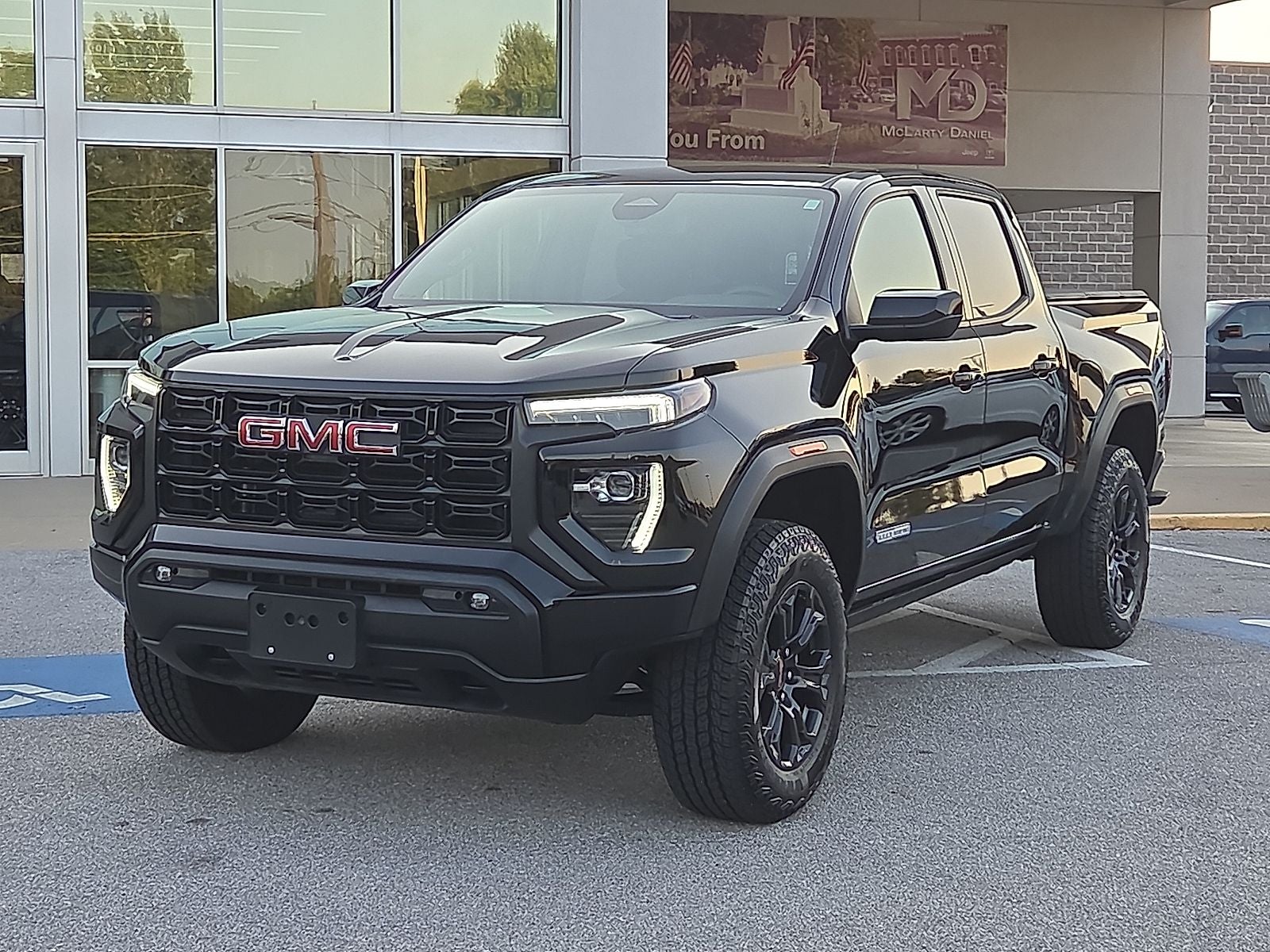 2025 GMC Canyon 2WD Elevation