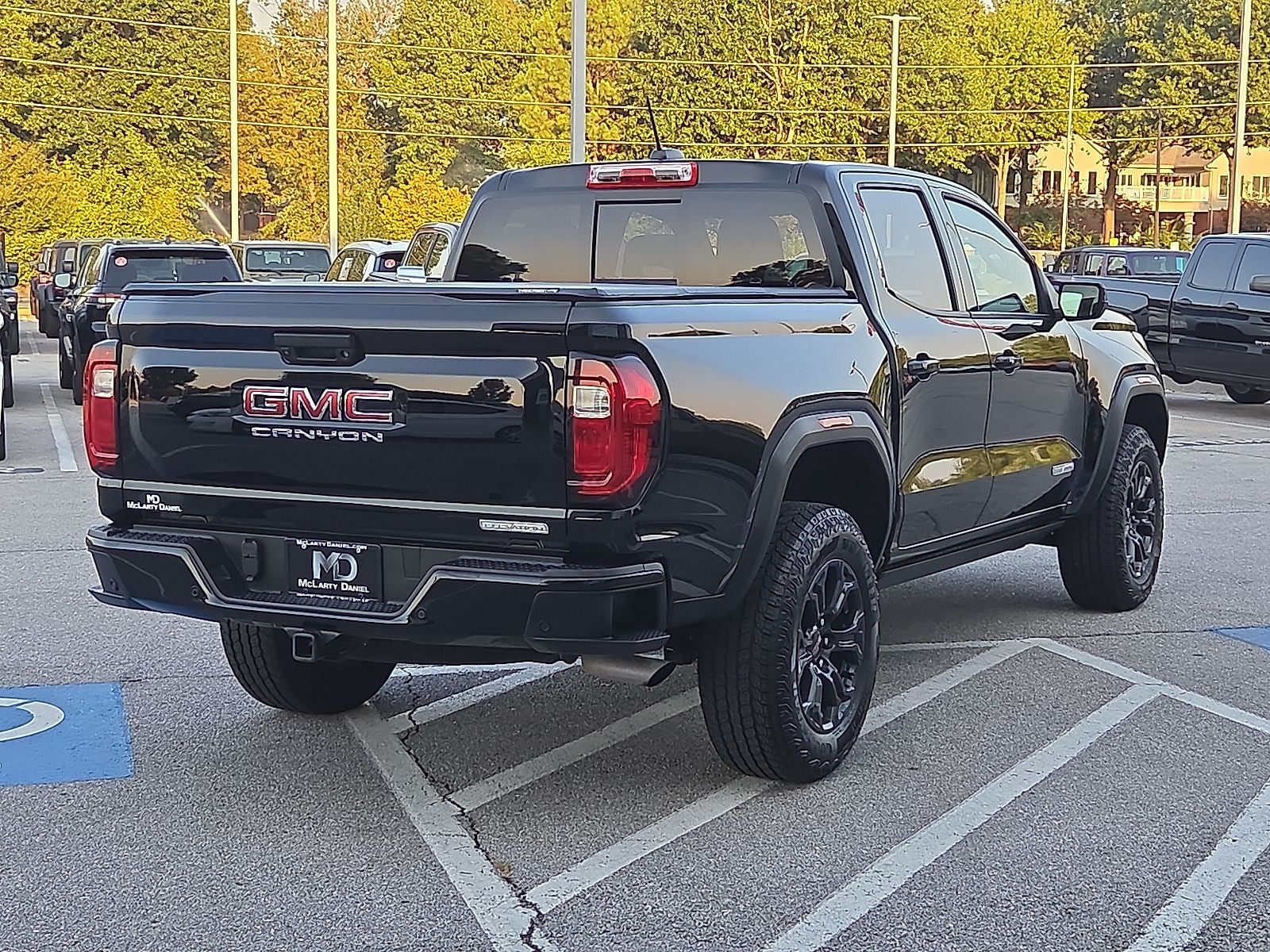 2025 GMC Canyon 2WD Elevation