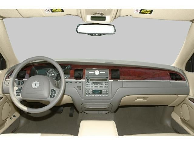 2003 Lincoln Town Car Cartier