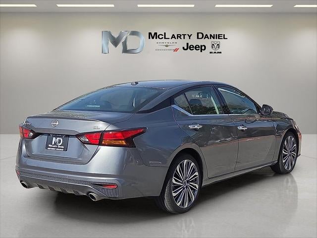 2023 Nissan Altima SL FWD
