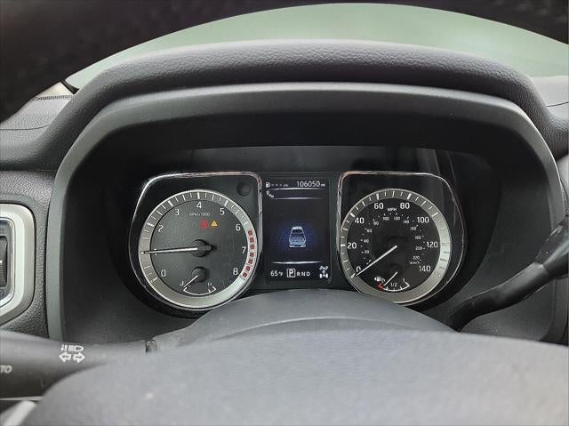 2017 Nissan TITAN SV