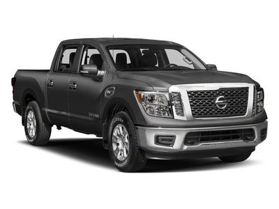 2017 Nissan TITAN SV