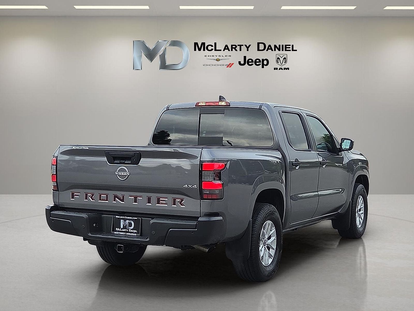 2025 Nissan Frontier Crew Cab S 4x4