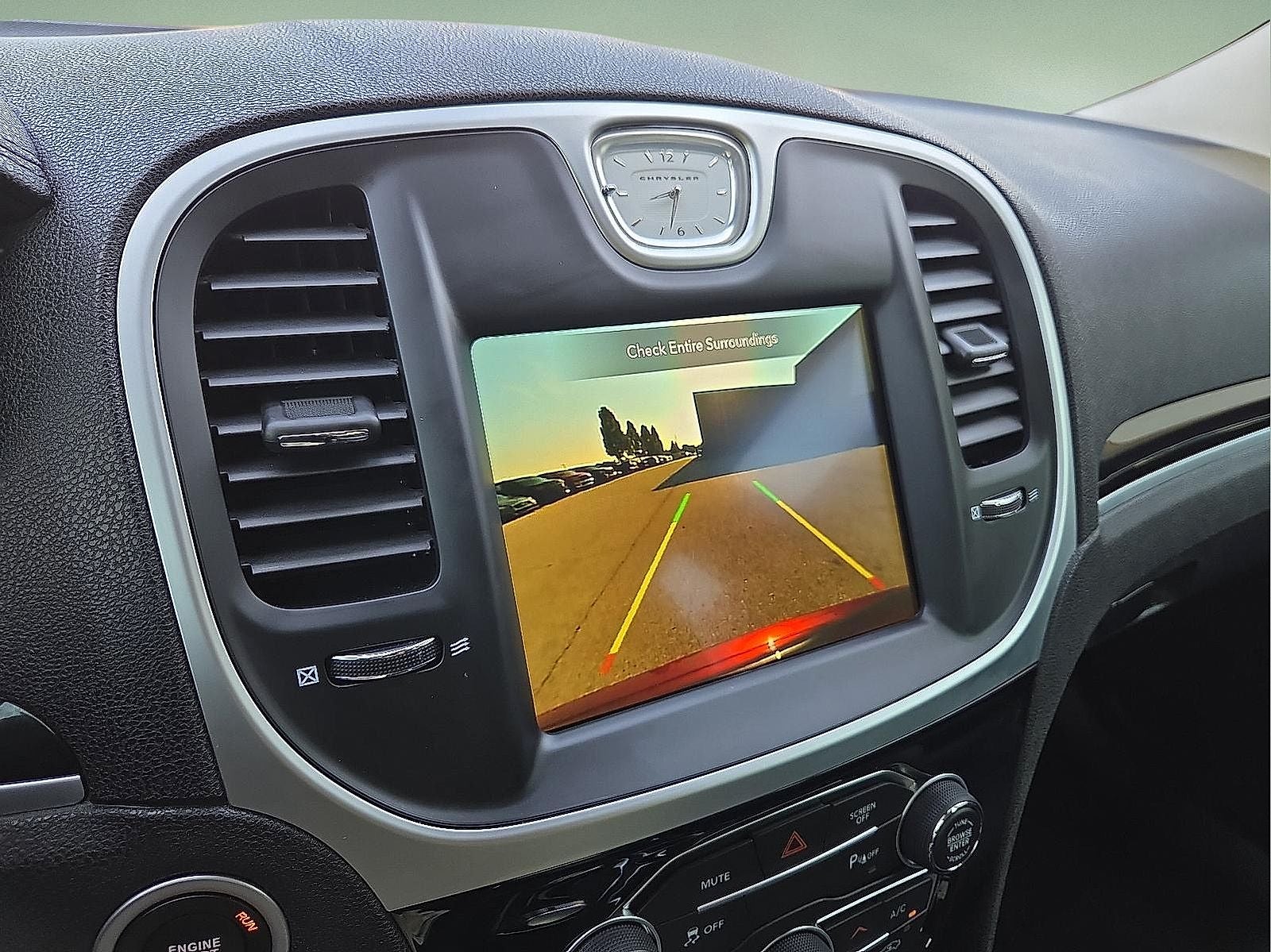 2023 Chrysler 300 Touring L