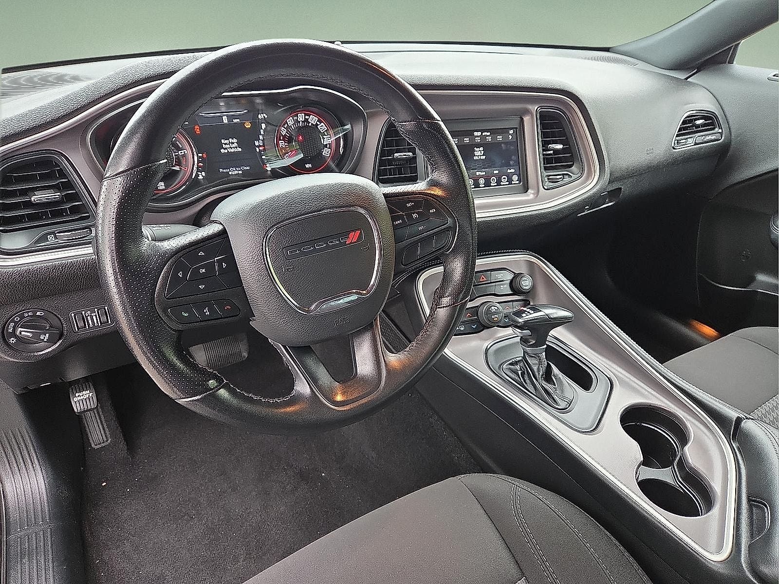 2022 Dodge Challenger SXT