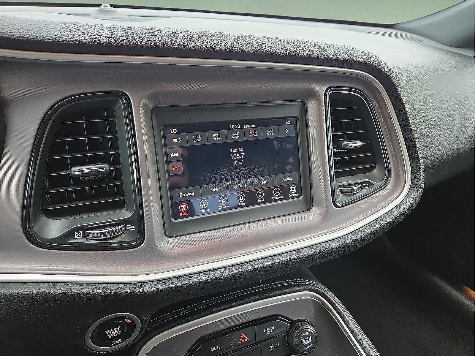 2022 Dodge Challenger SXT