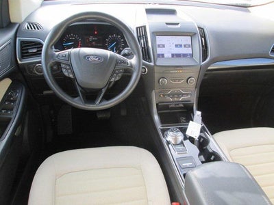 2020 Ford Edge SE