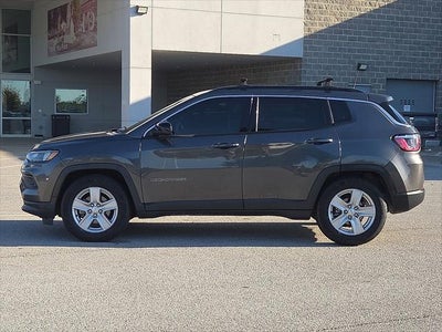 2022 Jeep Compass Latitude FWD