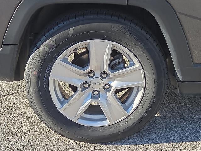 2022 Jeep Compass Latitude FWD