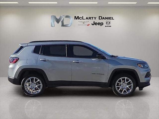 2022 Jeep Compass Latitude Lux 4x4