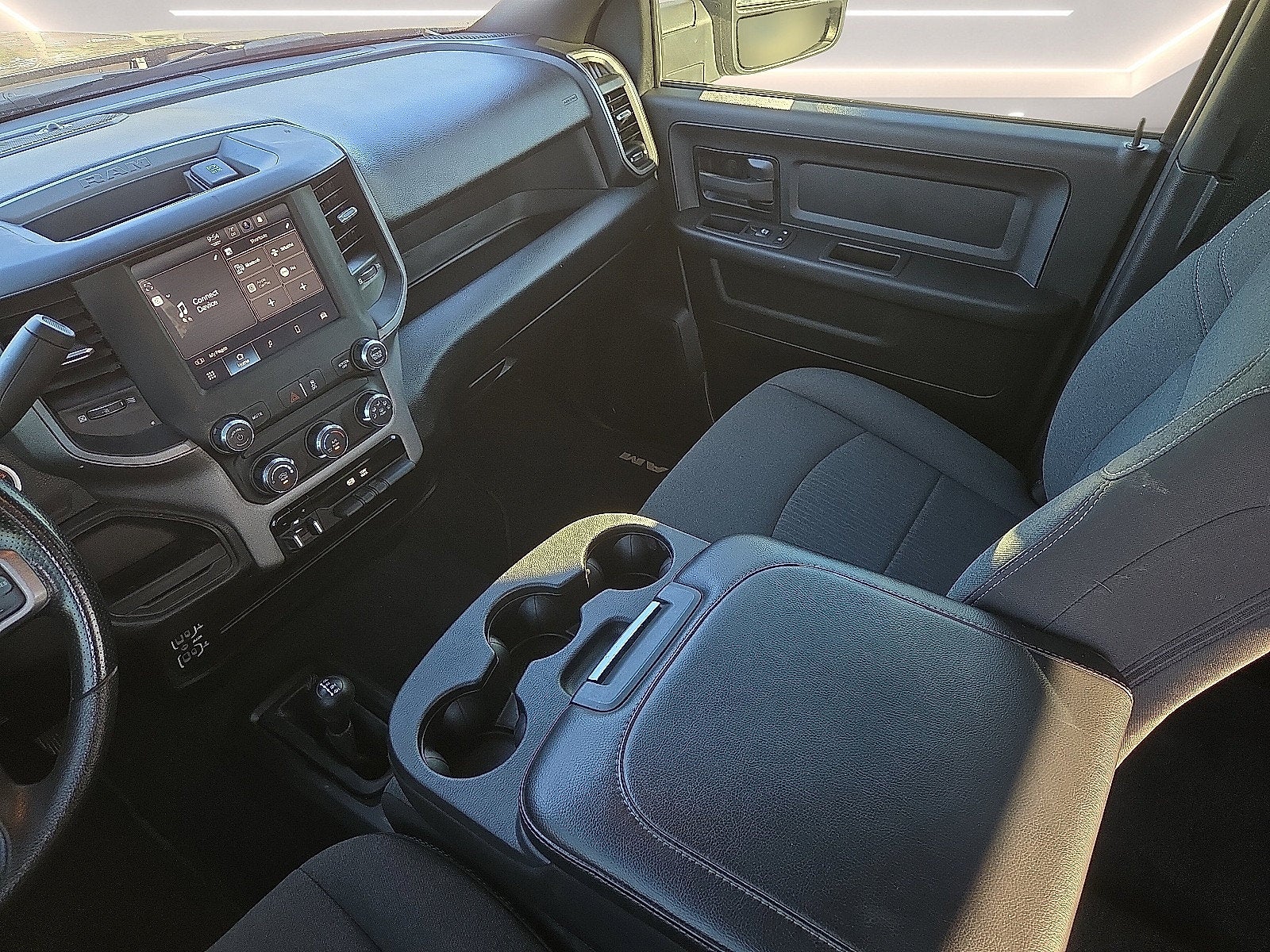 2024 RAM 3500 Tradesman Crew Cab 4x4 8' Box