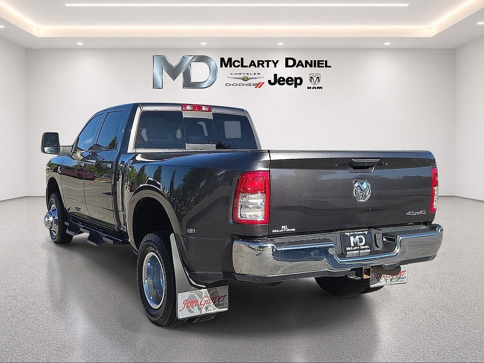 2024 RAM 3500 Tradesman Crew Cab 4x4 8' Box