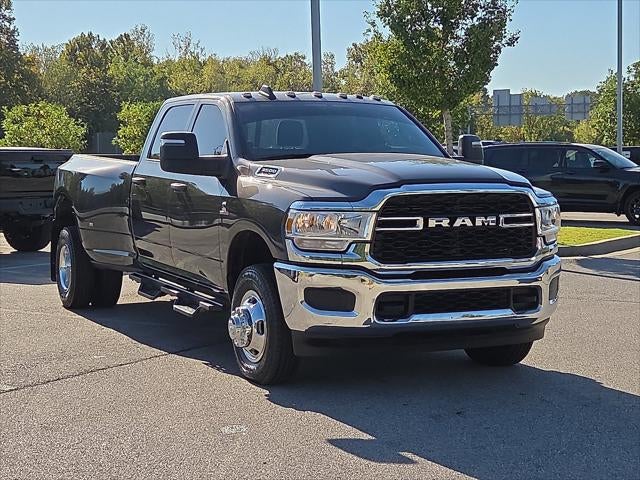 2024 RAM 3500 Tradesman Crew Cab 4x4 8' Box