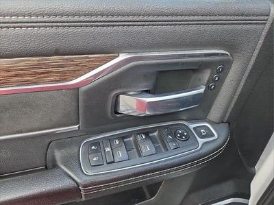 2020 RAM 2500 Laramie Crew Cab 4X4 6'4' Box