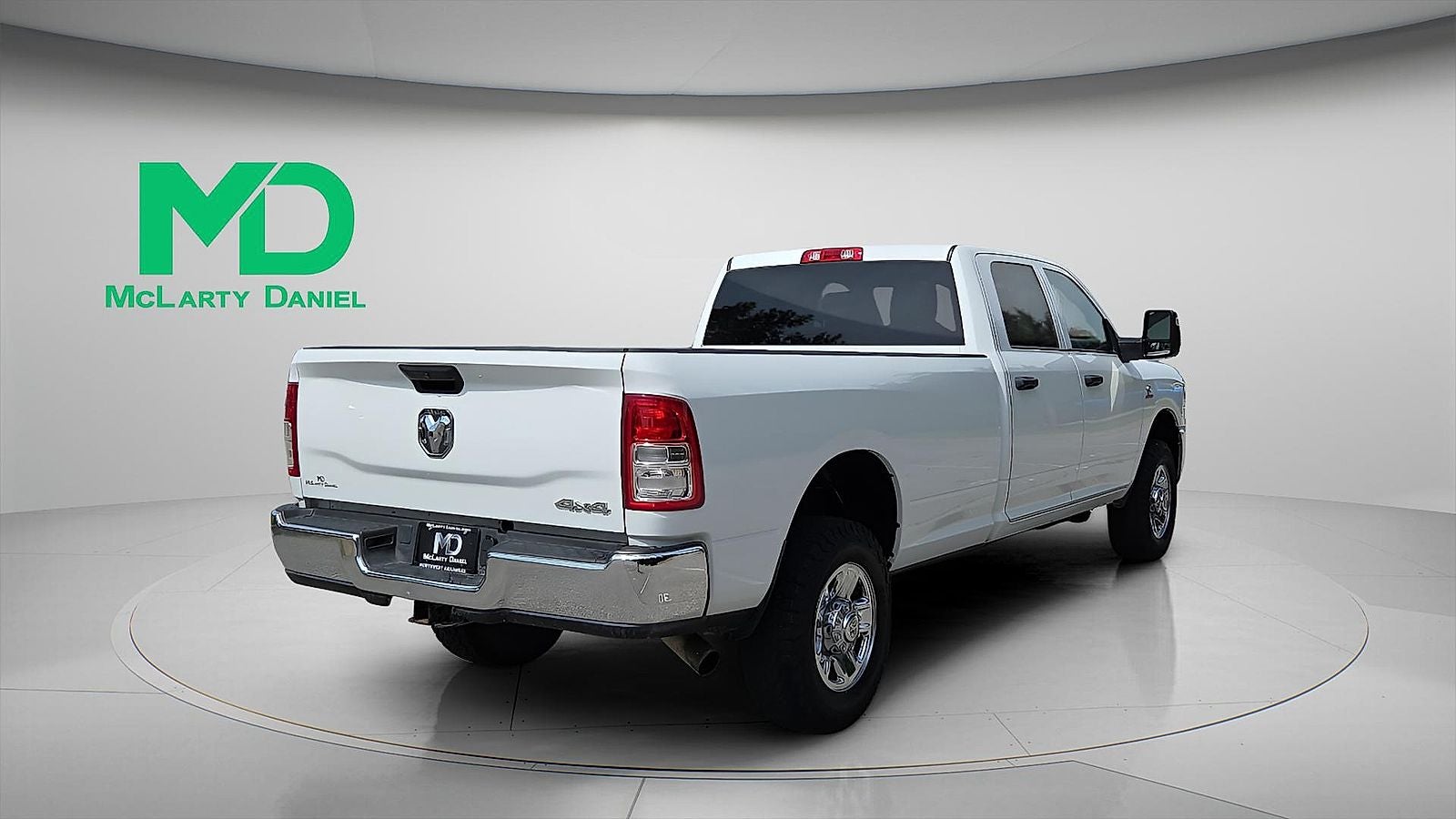 2023 RAM 2500 Tradesman Crew Cab 4x4 8' Box