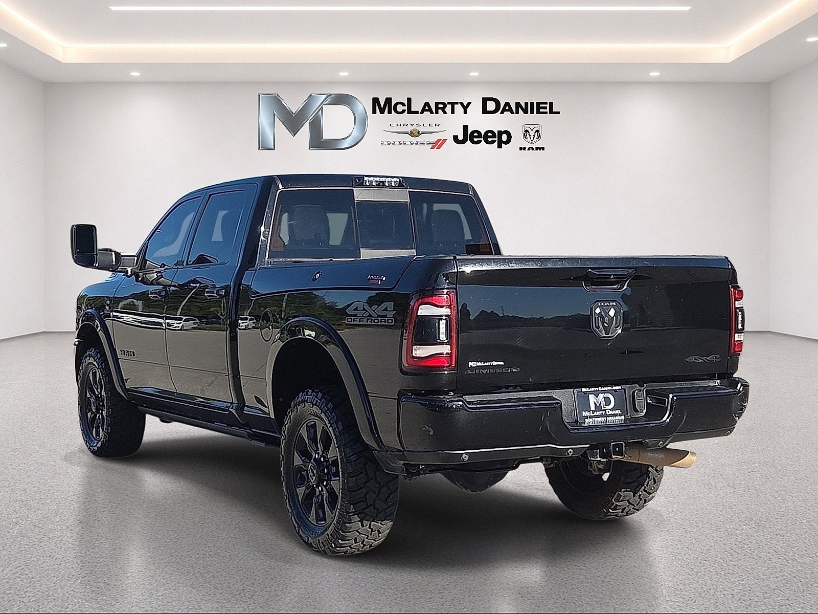 2020 RAM 2500 Limited Crew Cab 4x4 6'4' Box