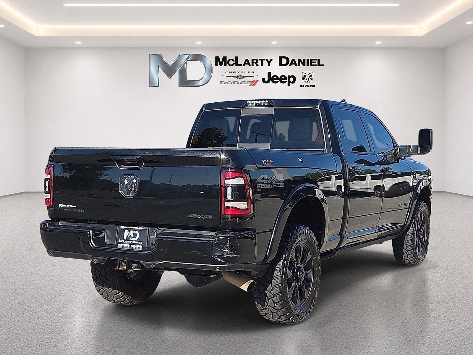 2020 RAM 2500 Limited Crew Cab 4x4 6'4' Box