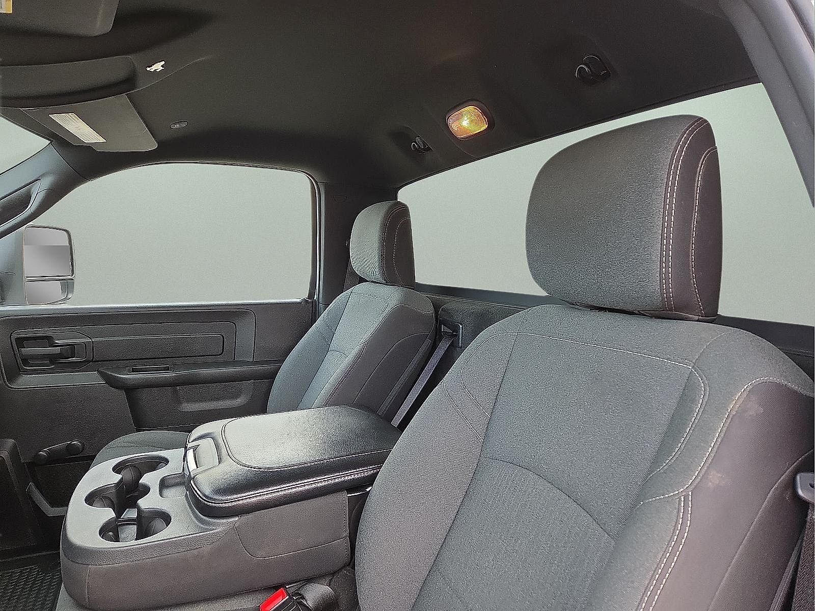 2023 RAM 5500 Chassis Tradesman/SLT