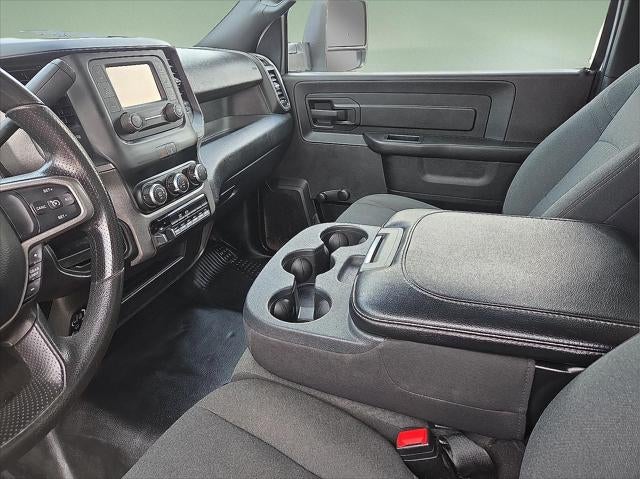 2023 RAM 5500 Chassis Tradesman/SLT