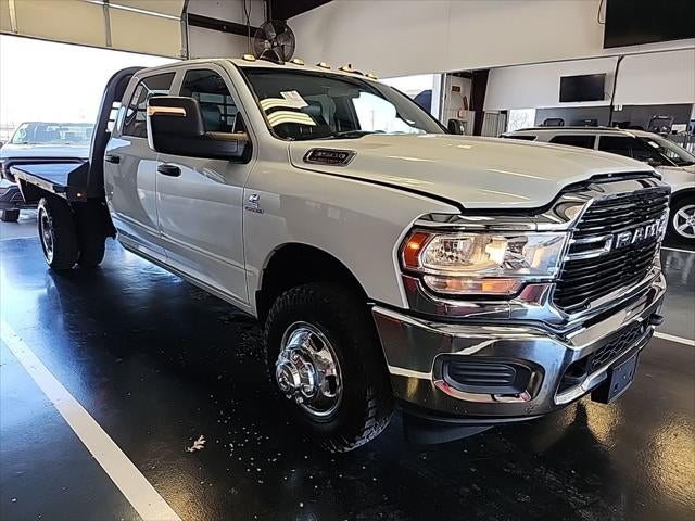 2024 RAM 3500 Chassis Tradesman/SLT/Laramie/Limited
