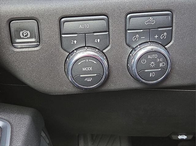 2025 GMC Sierra 1500 4WD Crew Cab Short Box Elevation with 3SB