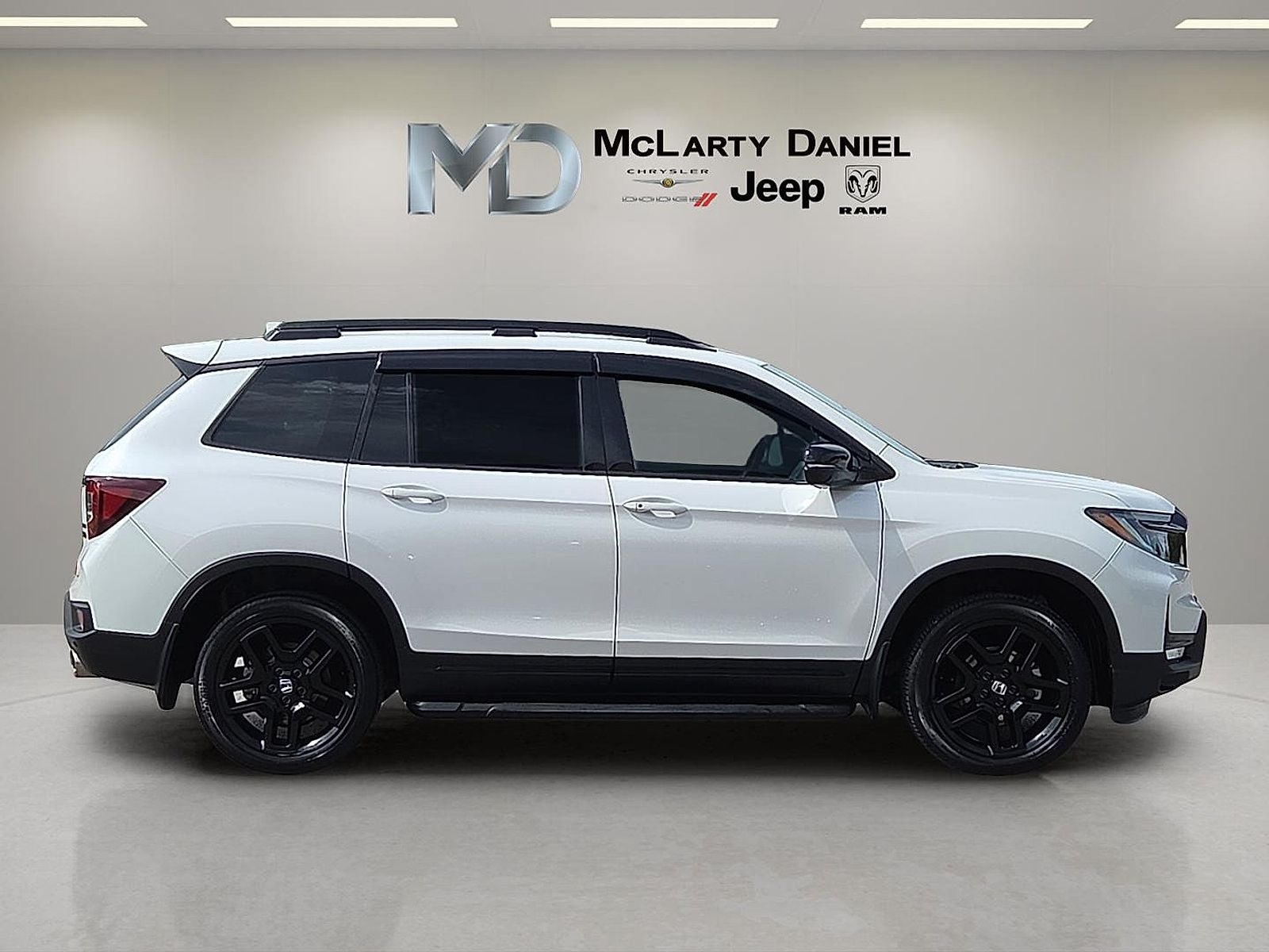 2024 Honda Passport AWD Black