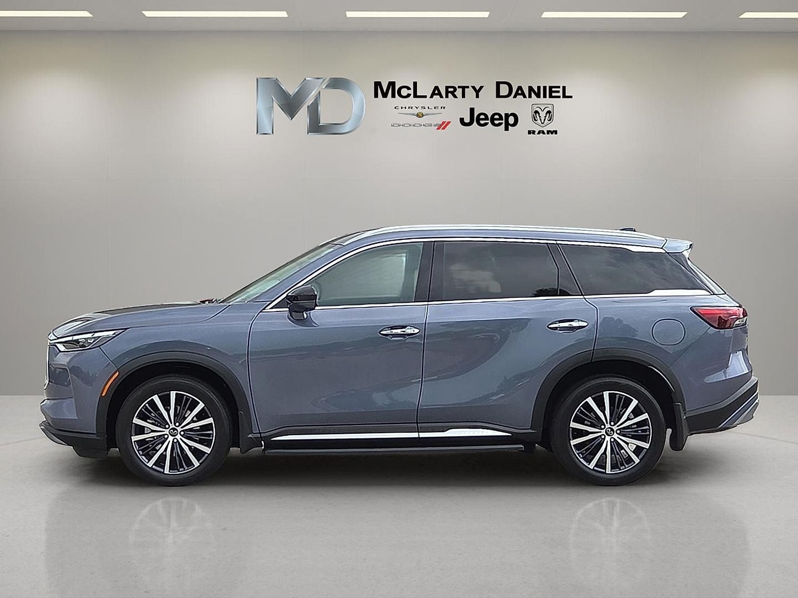 2025 INFINITI QX60 SENSORY AWD