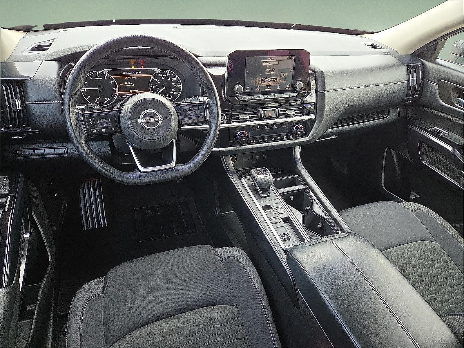 2022 Nissan Pathfinder S 2WD