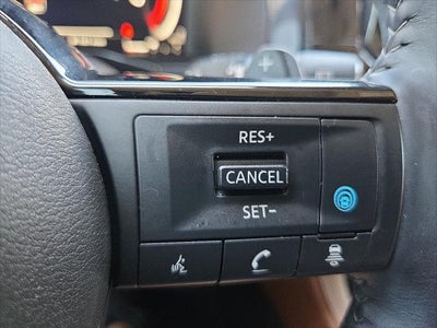 2023 Nissan Pathfinder Platinum FWD