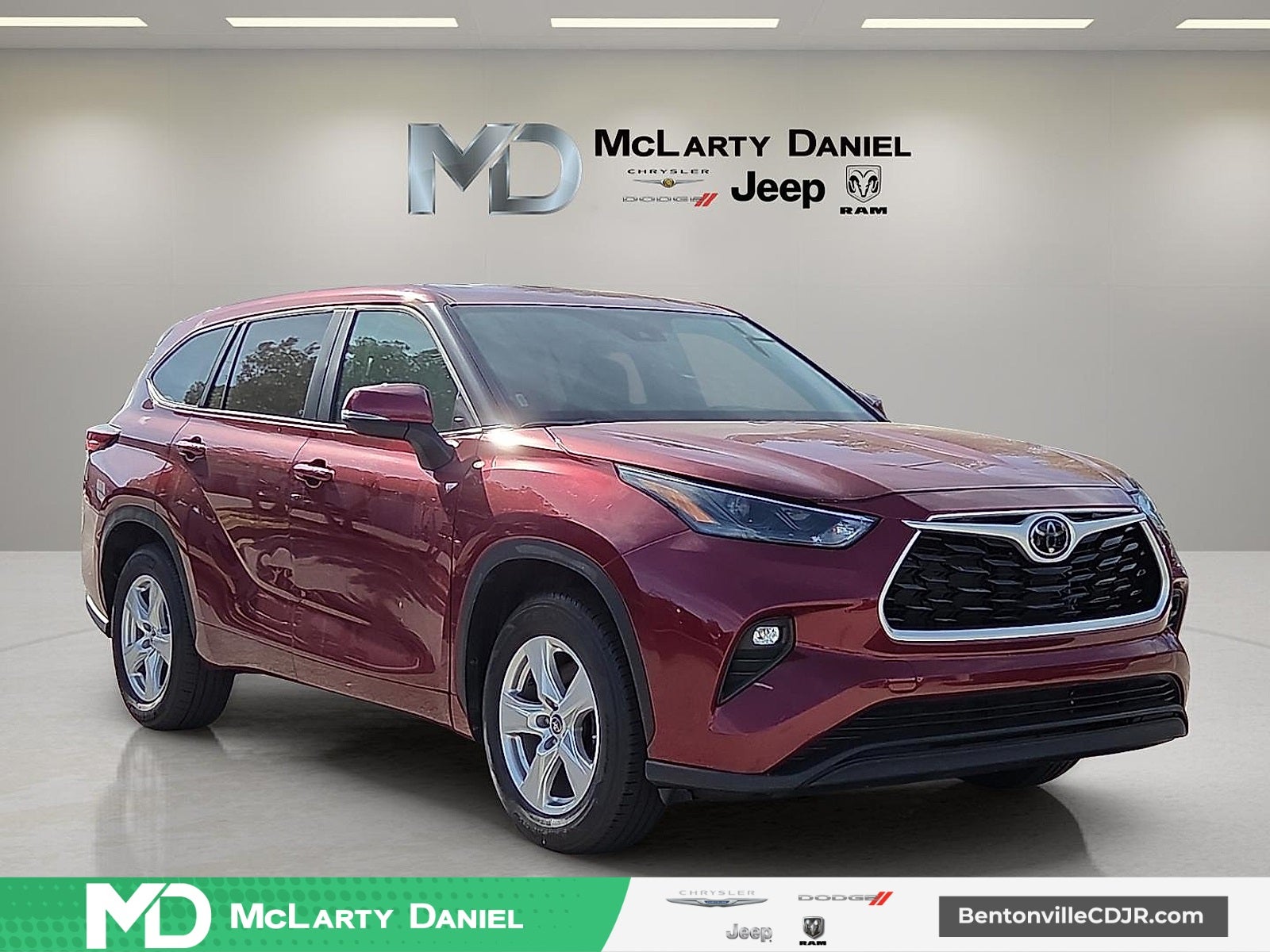 2024 Toyota Highlander LE