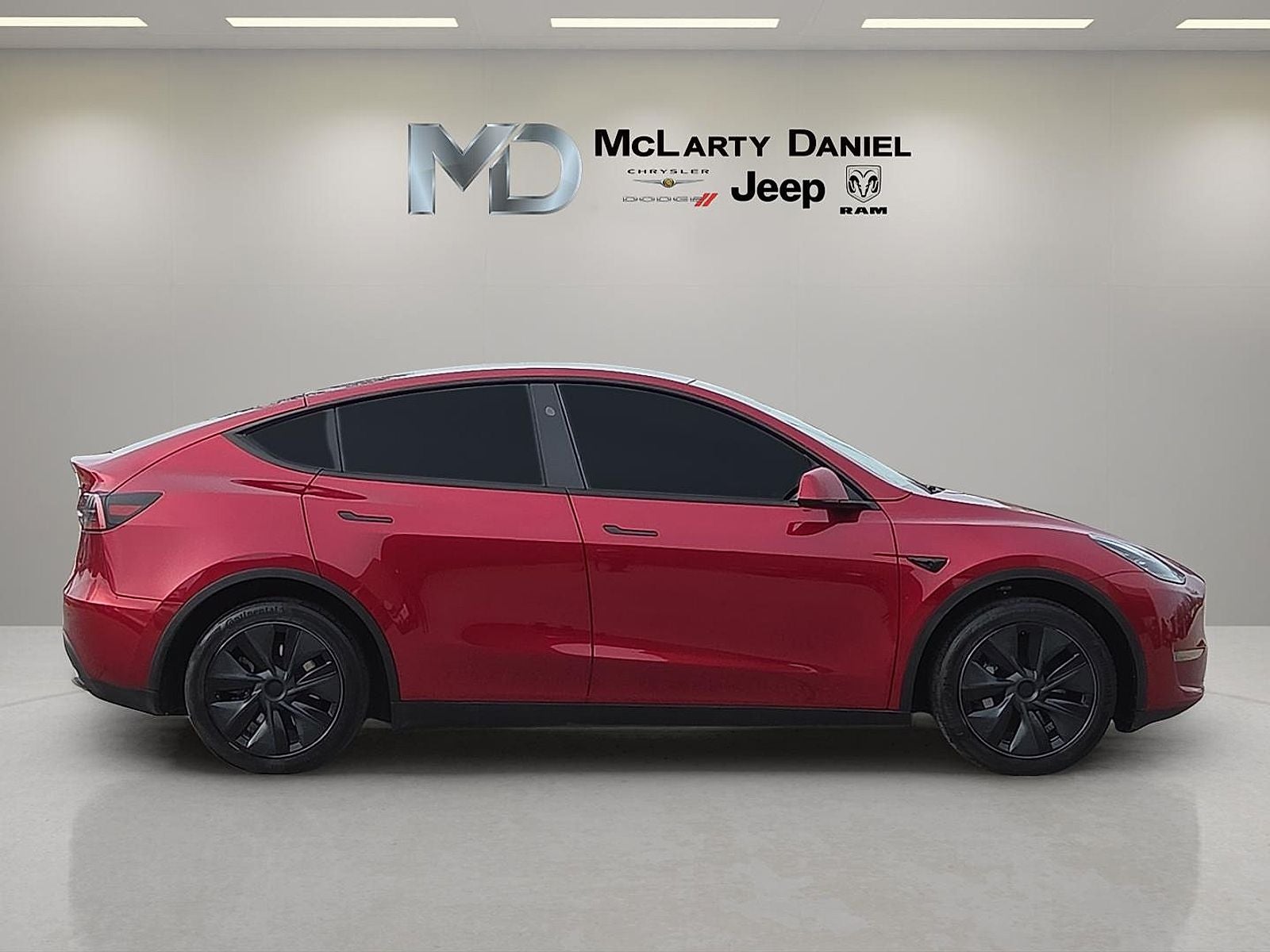 2025 Tesla Model Y Long Range Dual Motor Rear-Wheel Drive