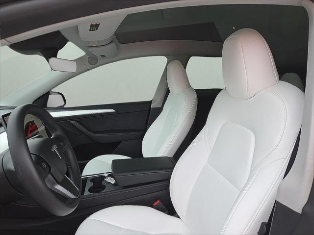 2025 Tesla Model Y Long Range Dual Motor Rear-Wheel Drive