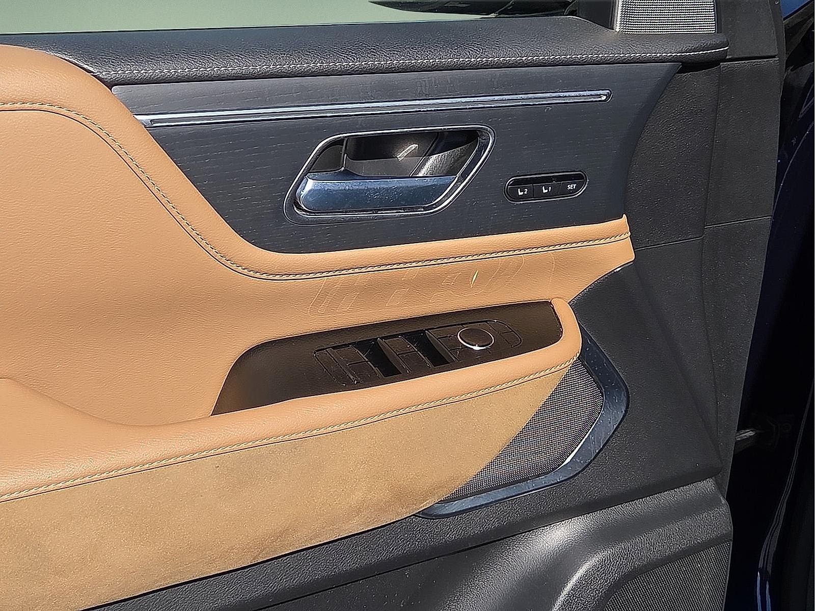 2025 INFINITI QX80 SENSORY AWD