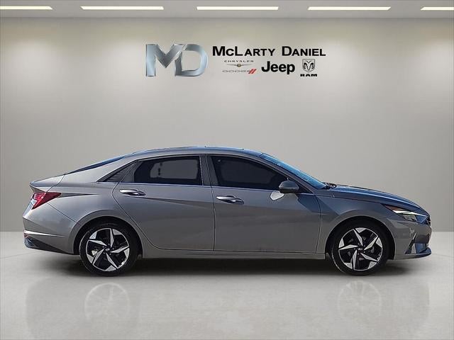 2022 Hyundai Elantra Limited