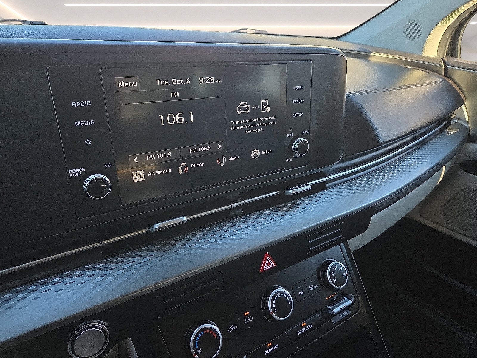 2023 Kia Carnival MPV LX Seat Package