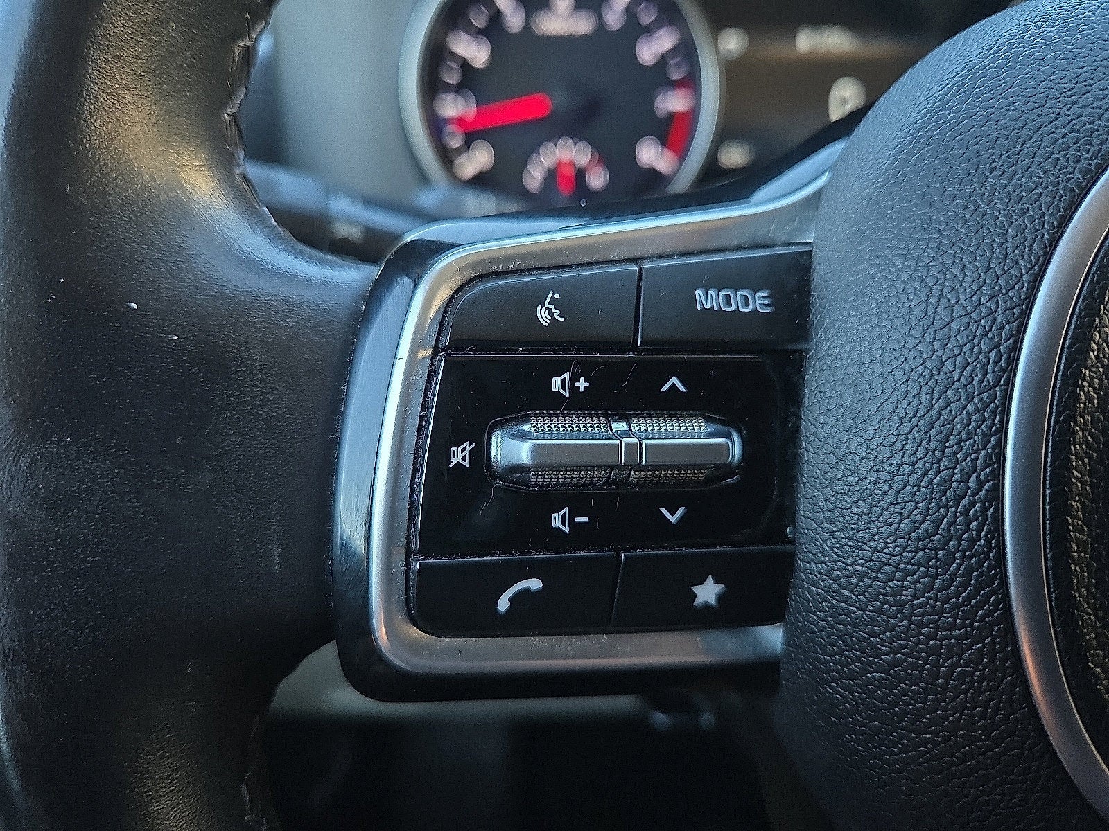 2023 Kia Carnival MPV LX Seat Package