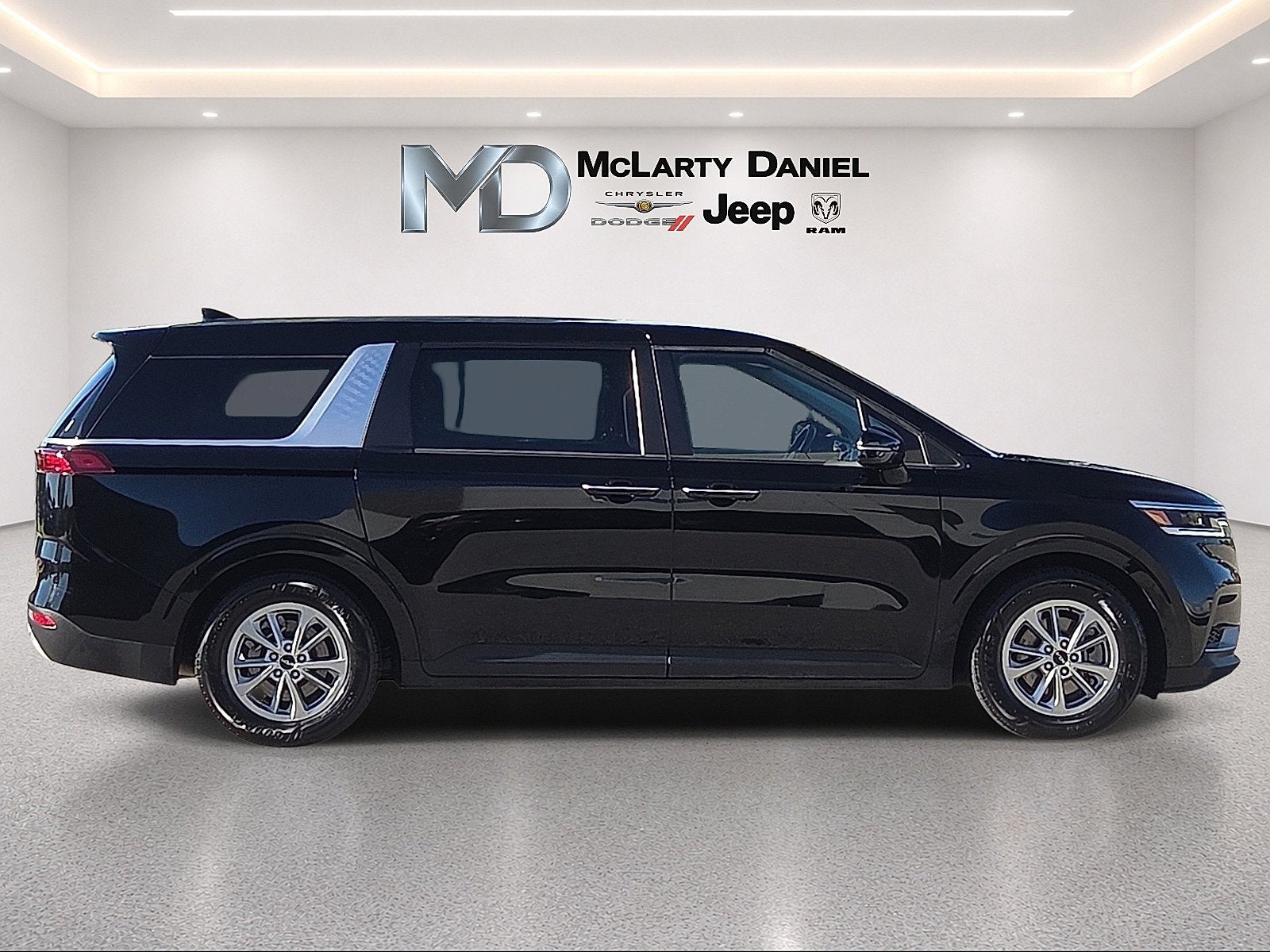 2023 Kia Carnival MPV LX Seat Package