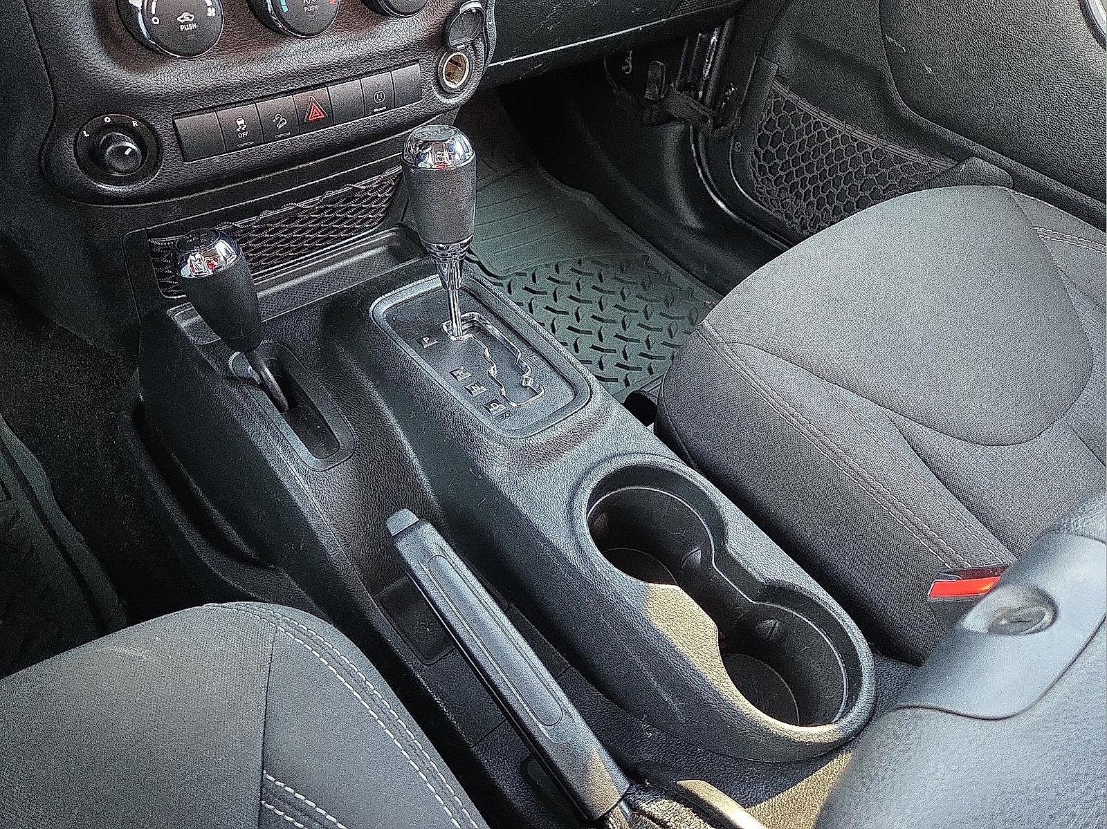 2017 Jeep Wrangler Sahara 4x4